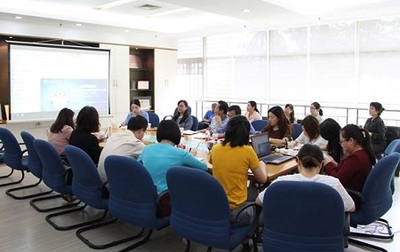 我馆赴湖北经济学院图书馆交流调研